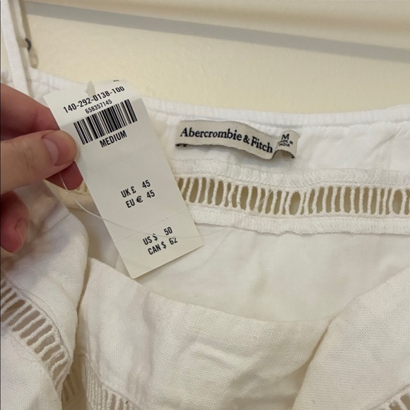 NWT Abercrombie & Fitch Linen-Blend Ladder-Trim Set Top - Picture 2 of 3